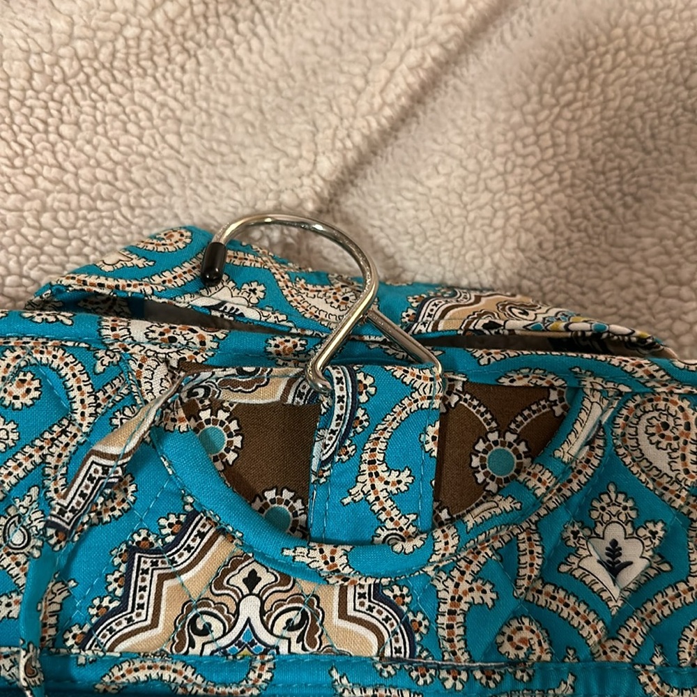 VERA BRADLEY travel set , duffle , cosmetic and hanging toiletry bag - Picture 12 of 15